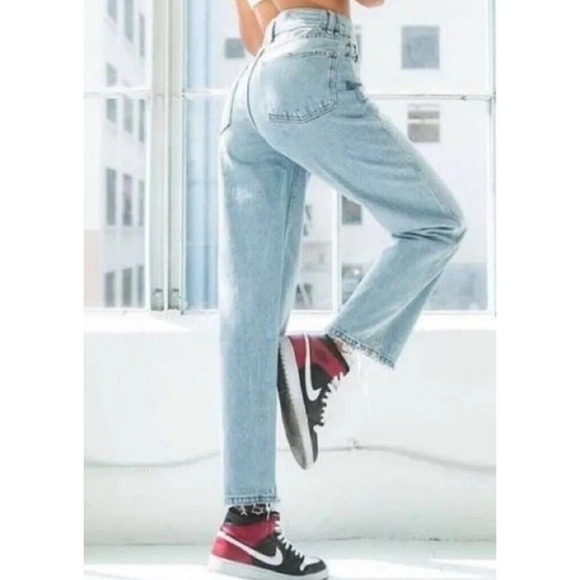 Revice Denim Crossover Waistband Loose Leg High Rise Jeans Sz 27 Blue Light Wash - Picture 5 of 16